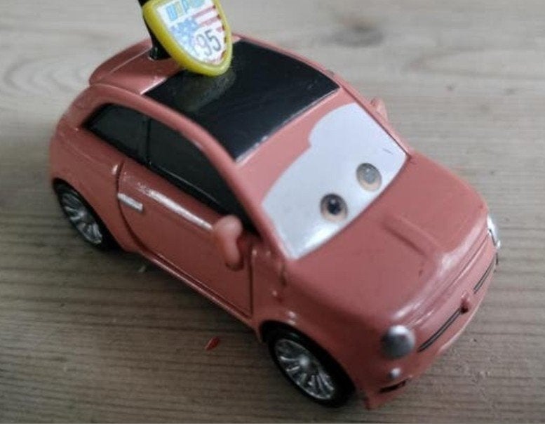 Nieuw model FIAT 500 SCHAAL 1/43...CARS DISNEY PIXAR, Ophalen of Verzenden, Zo goed als nieuw, Auto, Overige merken