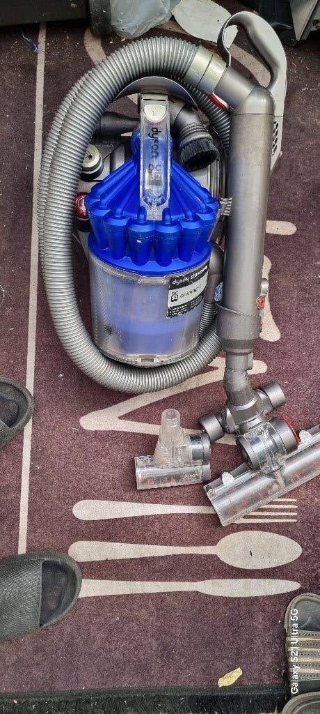 Dyson stofzuiger model DC32, Witgoed en Apparatuur, Stofzuigers, Gebruikt, Dyson, Reservoir, 1200 tot 1600 watt