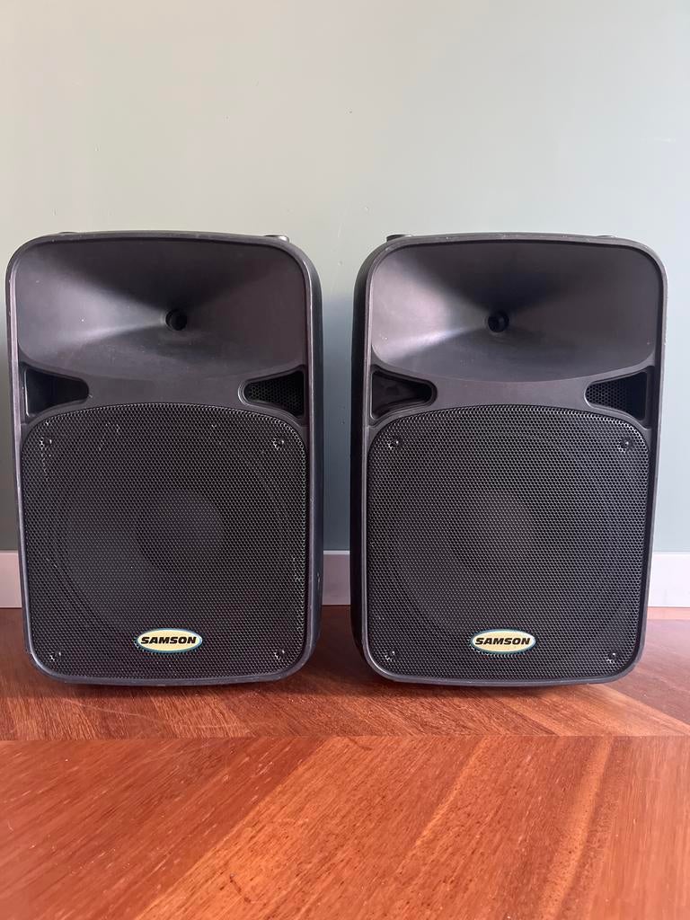 Samson Auro D412 400W Powered Speakers (set van 2), Muziek en Instrumenten, Versterkers | Keyboard, Monitor en PA, Ophalen of Verzenden