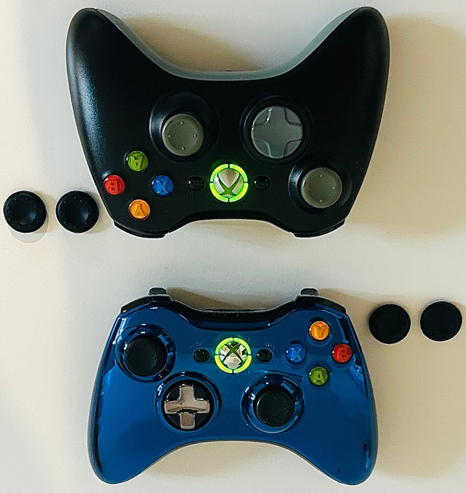 2 Stuks Xbox 360 Controllers, Ophalen of Verzenden, Zo goed als nieuw, Controller, Xbox 360