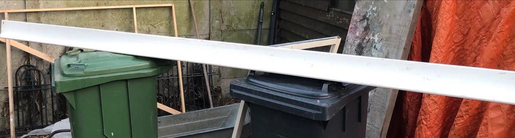Metalen latei - Wit gecoat, 280 cm lang hoekstaal, Ophalen, Gebruikt, IJzer