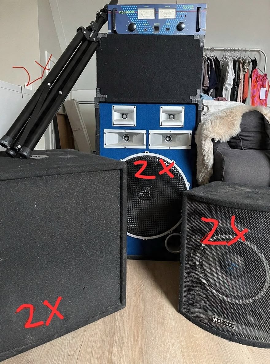 Complete set met o.a. JBL subwoofers en Skytec speakers, Gebruikt, Inclusief kabels, JBL, Speakerset