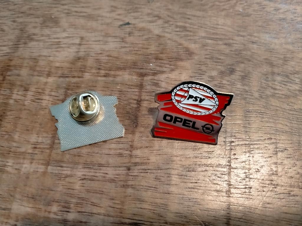 PSV Eindhoven OPEL auto logo merk pin voetbal sport club, Ophalen of Verzenden, Gebruikt