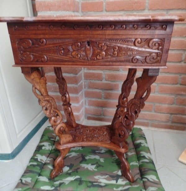 Vintage Indonesische gesneden naaitafel met opberg vak, Ophalen