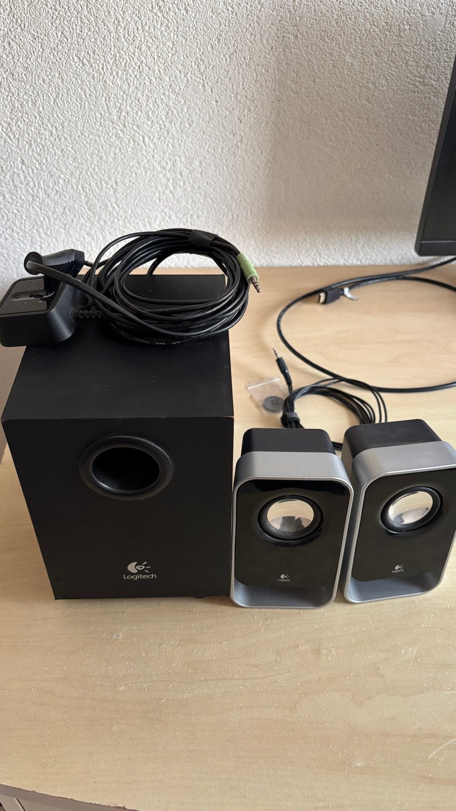 Logitech LS21 2.1 Luidsprekerset met subwoofer, Computers en Software, Pc speakers, Gebruikt, Audiokanaal 2.1, Ophalen of Verzenden