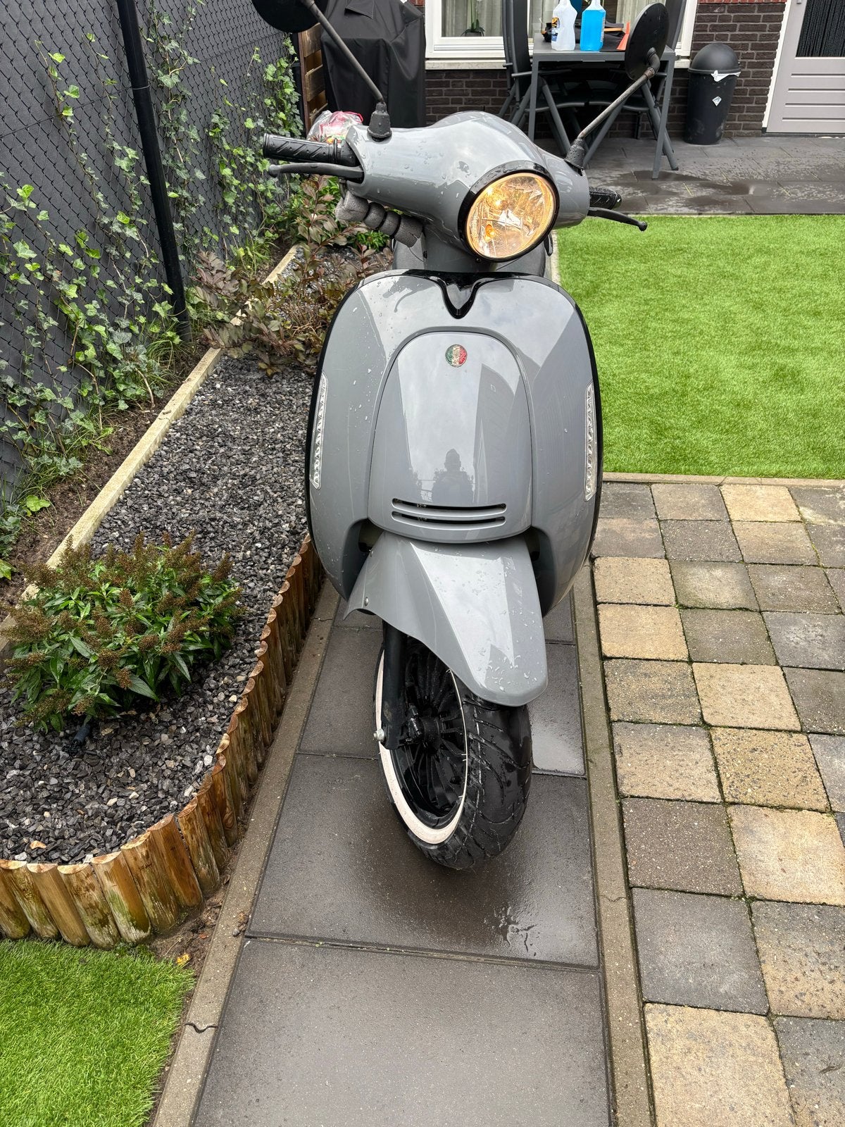 IVA Scooter - Zo goed als nieuw, Fietsen en Brommers, Ophalen of Verzenden, Zo goed als nieuw, Benzine, Overige merken