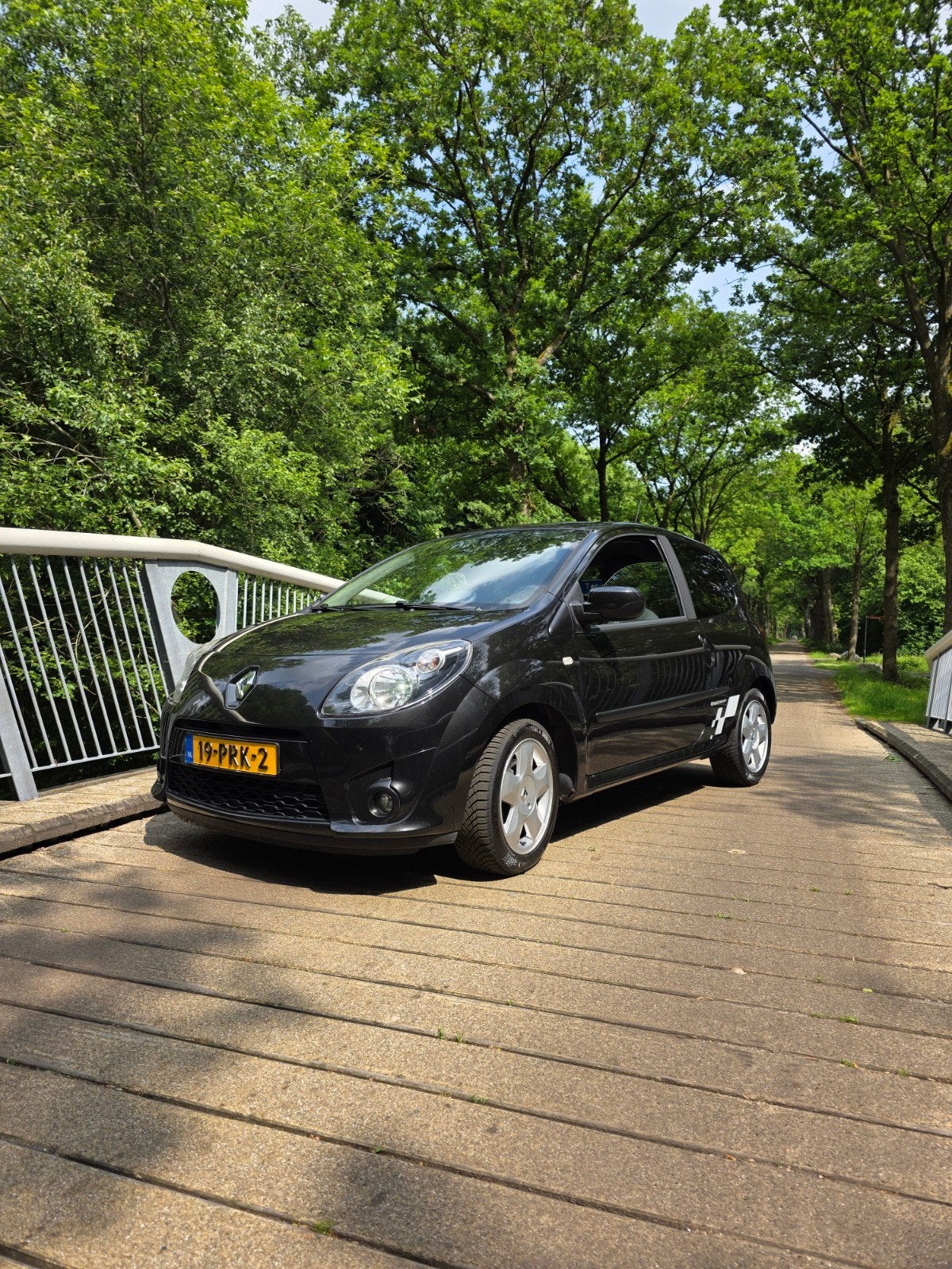 Renault Twingo 1.2 16V, dealeronderhouden met nieuwe apk, 839 kg, Zwart, 4 cilinders, 4 stoelen
