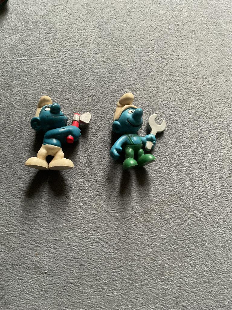 Twee oude smurfen poppetjes, Verzamelen, Smurfen, Ophalen of Verzenden, Gebruikt, Verschillende Smurfen, Poppetje, Figuurtje of Knuffel