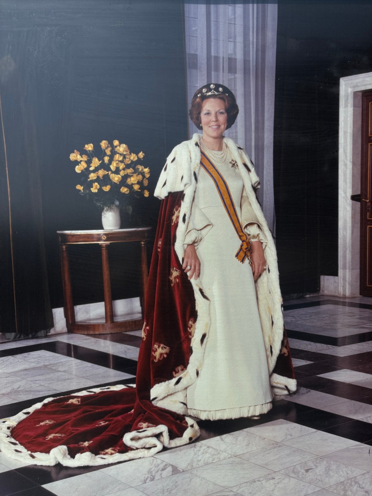 Staatsportret Beatrix - Ingelijste Foto, Antiek en Kunst, Kunst | Tekeningen en Foto's, Ophalen, Foto, Fotografie, Ingelijst