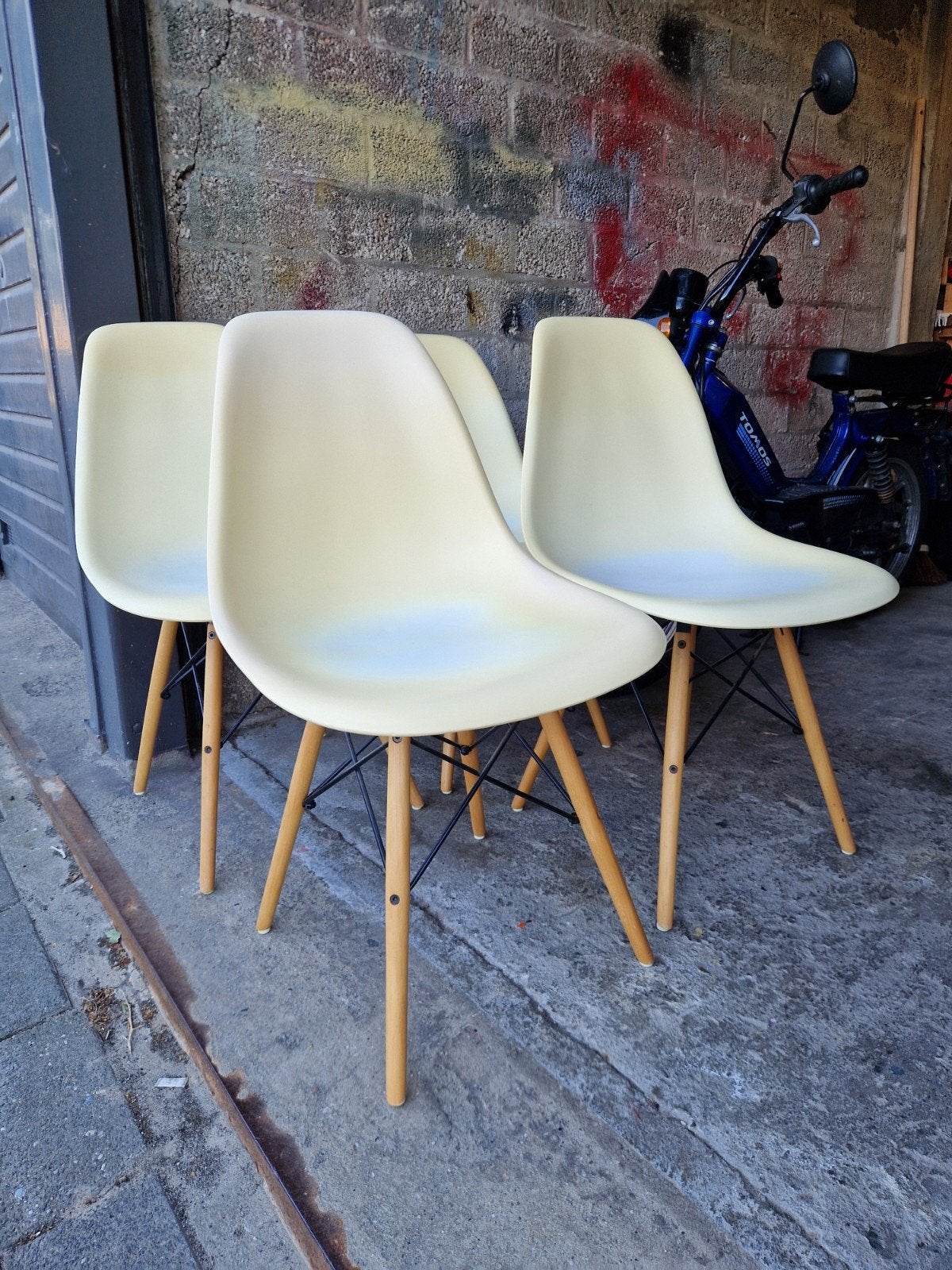 Set van 4 Eames-stijl stoelen, Ophalen, Modern, Scandinavisch, Eames-stijl, Gebruikt, Hout