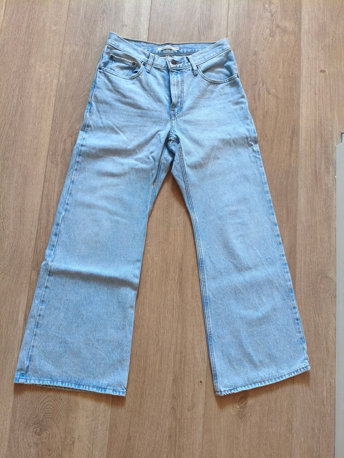 Levi's Middy Loose Boot Jeans - W27, Blauw, Ophalen of Verzenden, Zo goed als nieuw, W27 (confectie 34) of kleiner