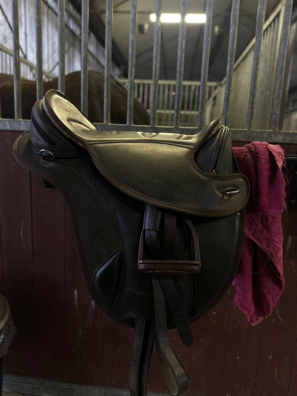 Boomloos zadel FRA bruin, Dieren en Toebehoren, Paarden en Pony's | Zadels, Ophalen, L (17.5 inch), Gebruikt, Overige merken