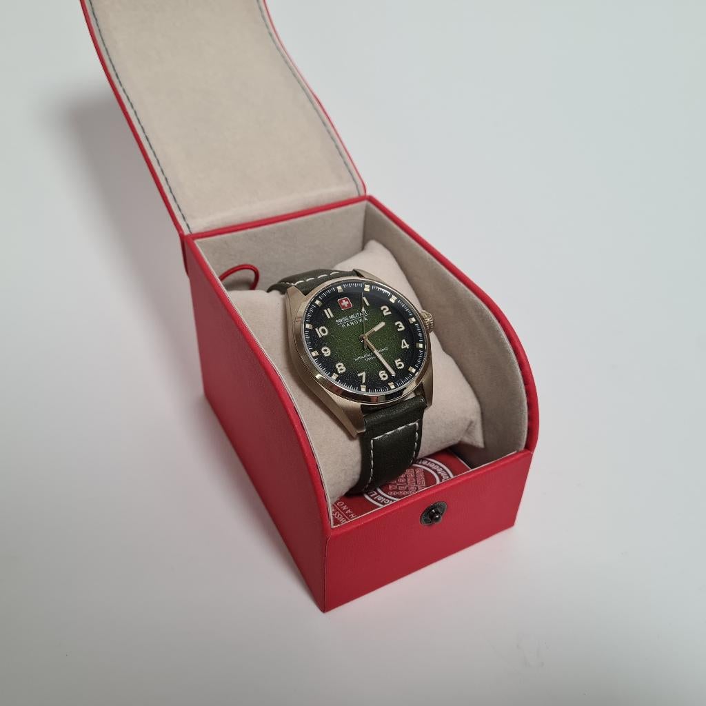 Swiss Military Hanowa Land Greyhound Horloge Goud/Groen, Sieraden, Tassen en Uiterlijk, Sporthorloges, Gebruikt, Android, Groen