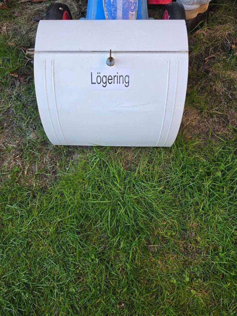 te koop een witte brievenbus voor 15,-, Tuin en Terras, Brievenbussen, Ophalen, Zo goed als nieuw, Overige materialen, Wandbrievenbus