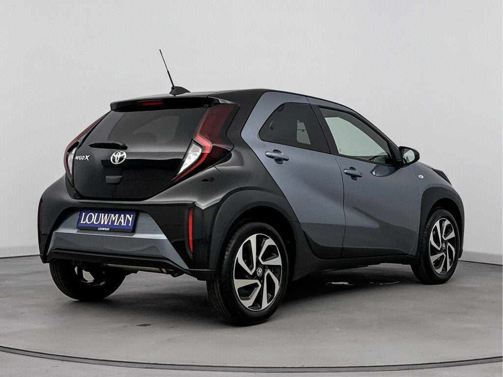 Toyota Aygo X 1.0 VVT-i MT Pulse | Nieuwe auto op voorraad |, Auto's, Toyota, 12 maanden, Stof, 4 stoelen, Origineel Nederlands