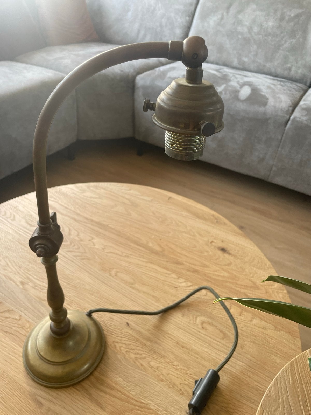 Vintage lampvoet messing met snoer en schakelaar, Met schakelaar, Gebruikt, E27 (groot), Ophalen