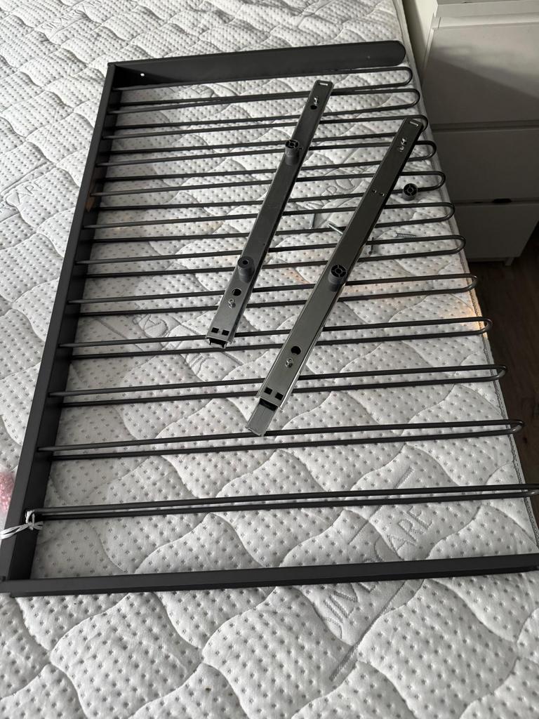 Pax broekenhanger 1 meter voor kledingkast, Ophalen, Gebruikt