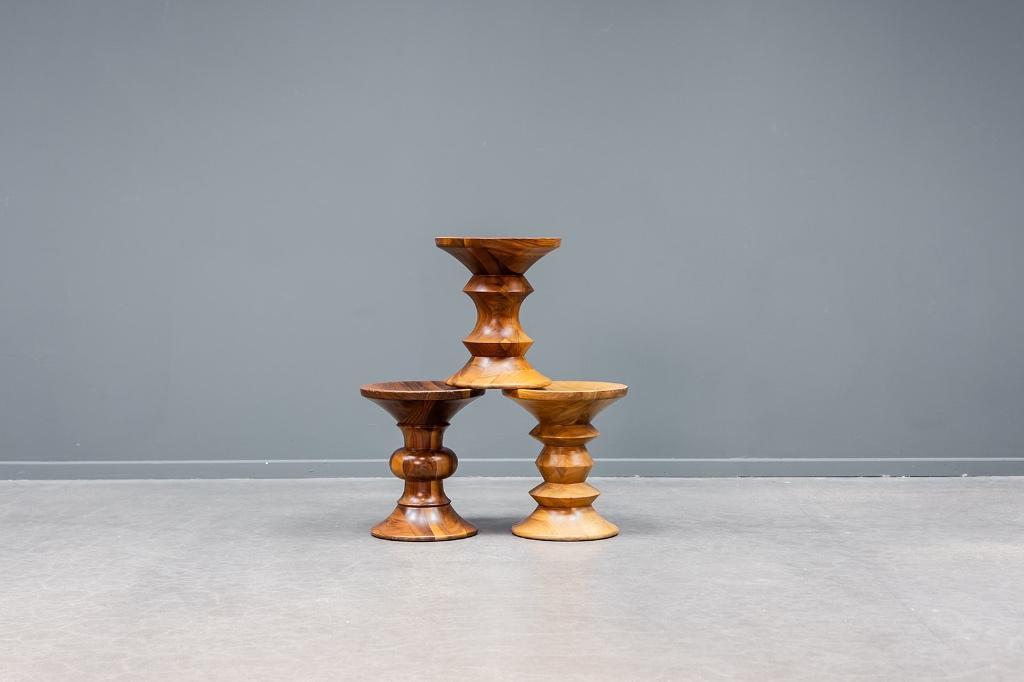 Eames wanut stools A,B,C, Huis en Inrichting, Barkrukken, 60 tot 90 cm, Hout, 1 kruk, Ophalen of Verzenden