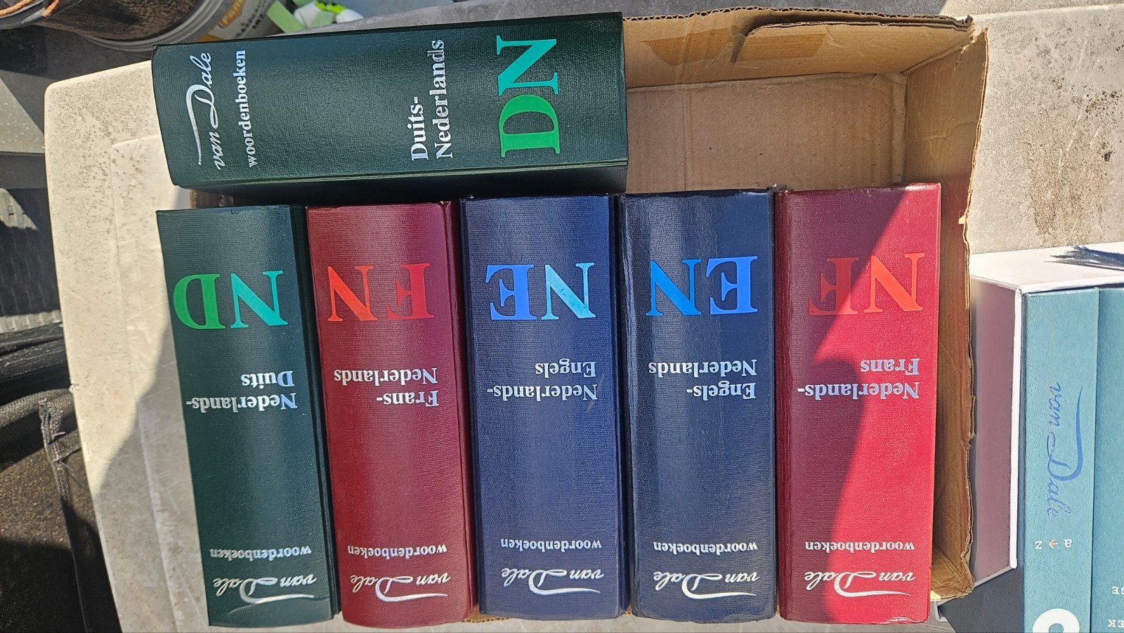 Grote collectie Van Dale woordenboeken, Boeken, Woordenboeken, Ophalen
