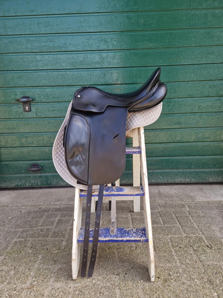 Te Koop Daaleman Dressuurzadel, Ophalen, Gebruikt, Dressuur
