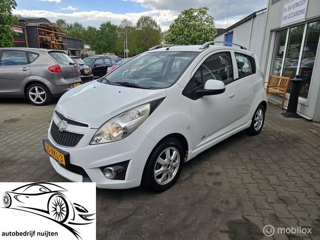 Chevrolet Spark 1.0 16V LT White Limited Edition Bi-Fuel, Auto's, Euro 5, 15 km/l, 4 cilinders, Parkeersensor