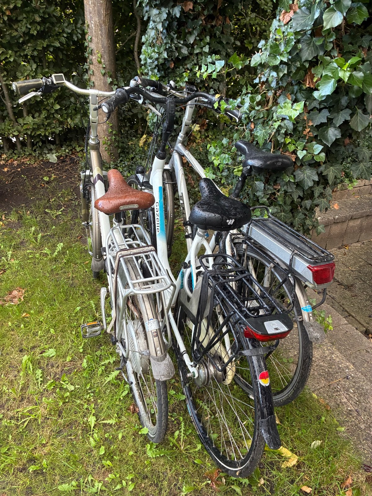 3 opknapfietsen: 2x Trek, 1x Gazelle, Ophalen of Verzenden, Gebruikt, Gazelle