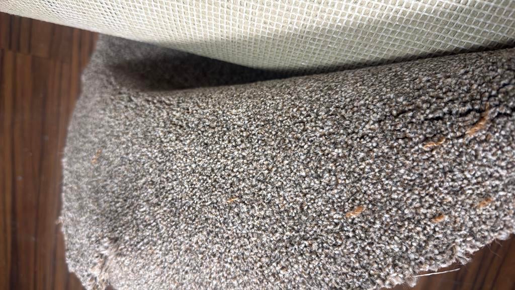‼️coupon bruin tapijt 4,20x4m restanten vloerbedekking op=op, Ophalen, Bruin, Nieuw, Minder dan 10 m²
