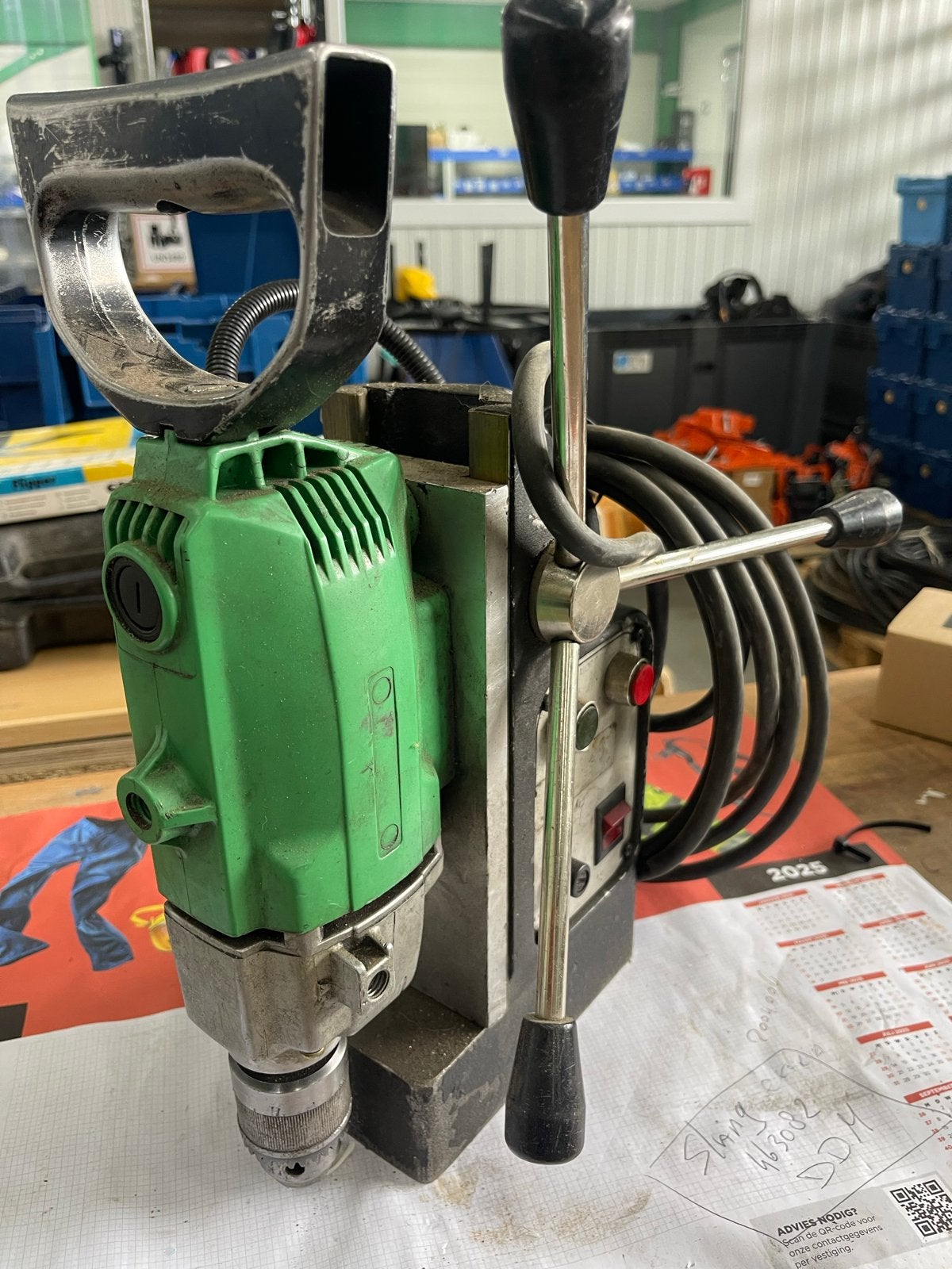 Hitachi Magneetboormachine - Krachtig en Betrouwbaar, Doe-het-zelf en Verbouw, Ophalen, Gebruikt, 600 watt of meer, Overige typen