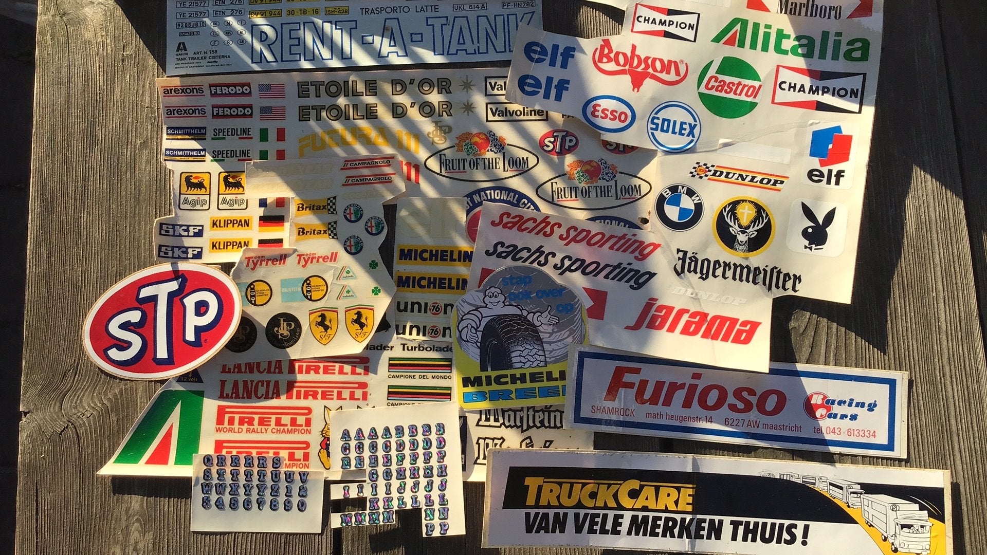 Sticker vellen, Ophalen of Verzenden, Zo goed als nieuw