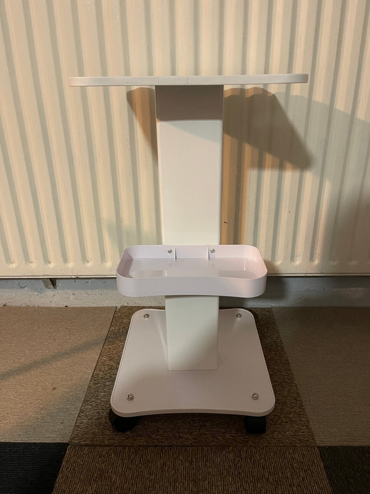 Bijzettafel op wielen, Ophalen, Overige materialen, Minder dan 55 cm, Nieuw