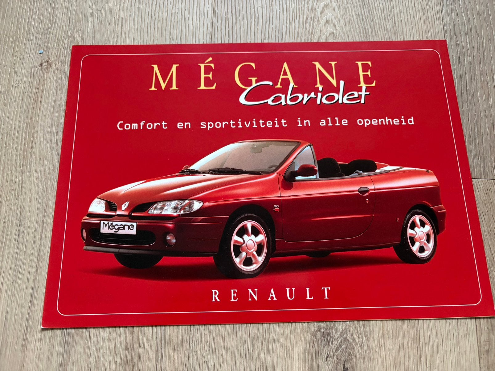 Folder Renault Megane Cabriolet 1997, Ophalen of Verzenden, Zo goed als nieuw, Renault