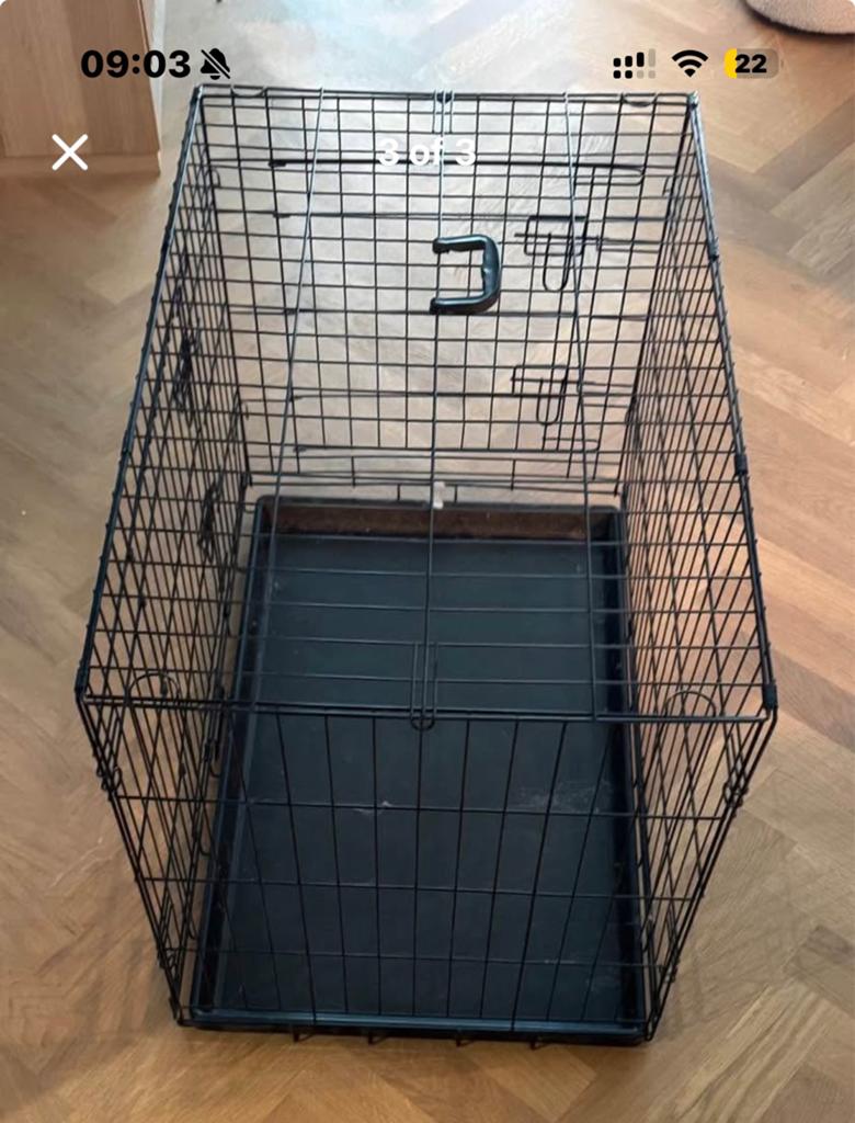 Foldable Metal Dog Crate – 90 x 57 x 65 cm – €30, Ophalen