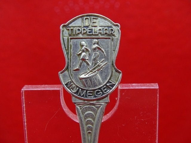 Lepeltje: Nijmegen De Tippelaar Wandelclub, Verzenden