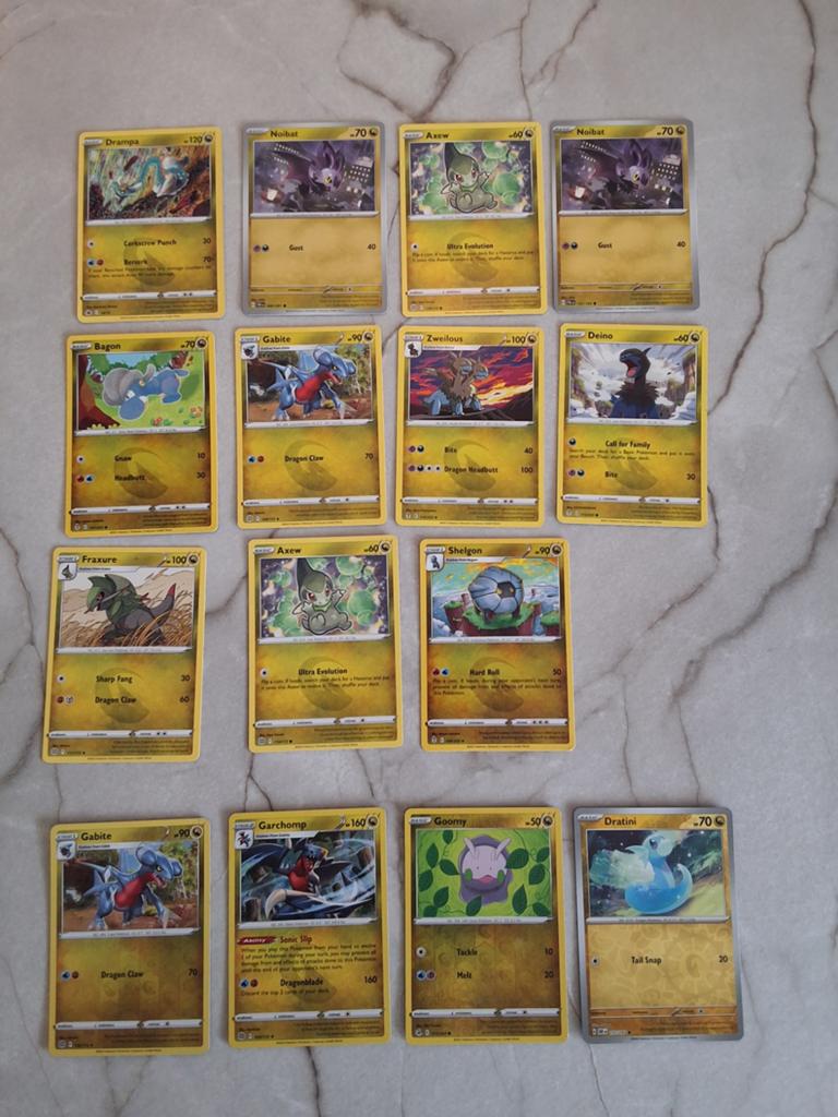 Pokémon Kaarten Collectie - Draak type, Ophalen of Verzenden, Gebruikt, Meerdere kaarten