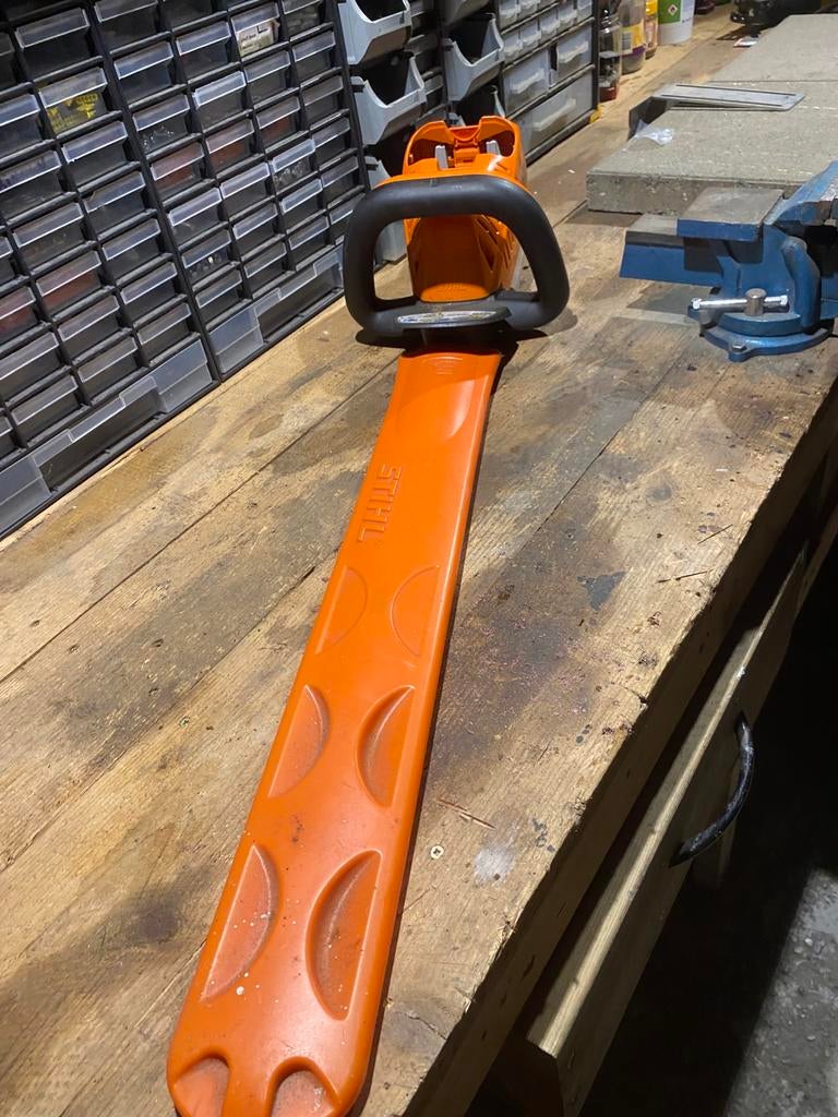 Stihl heggenschaar op accu, Tuin en Terras, Ophalen of Verzenden, Zo goed als nieuw, Accu