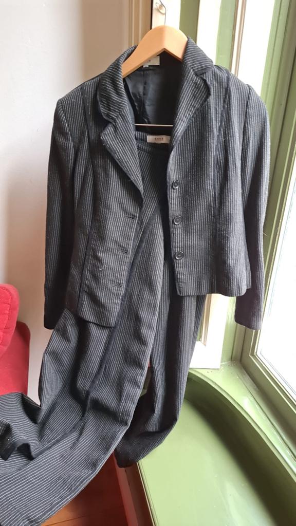 Broekpak krijtstreep, maat 36, merk Anna, Kleding | Dames, Ophalen of Verzenden, Zo goed als nieuw, Maat 36 (S), Zwart