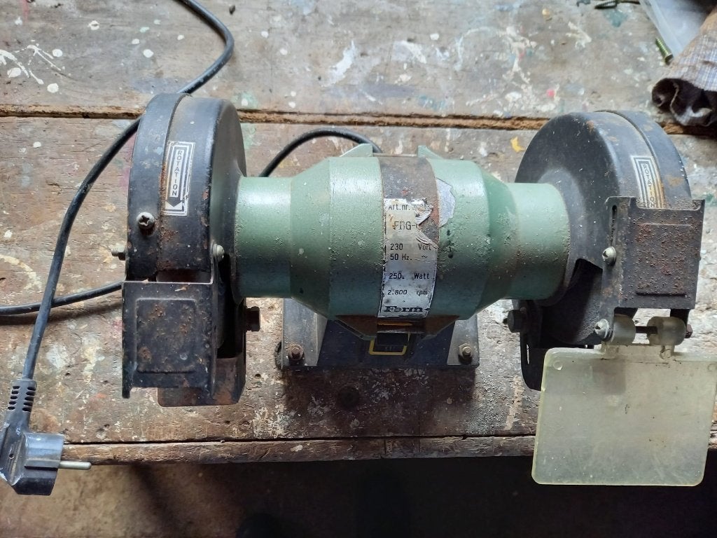 Werkbankslijpmachine, Ophalen, Gebruikt, Minder dan 700 watt, Werkbankslijpmachine