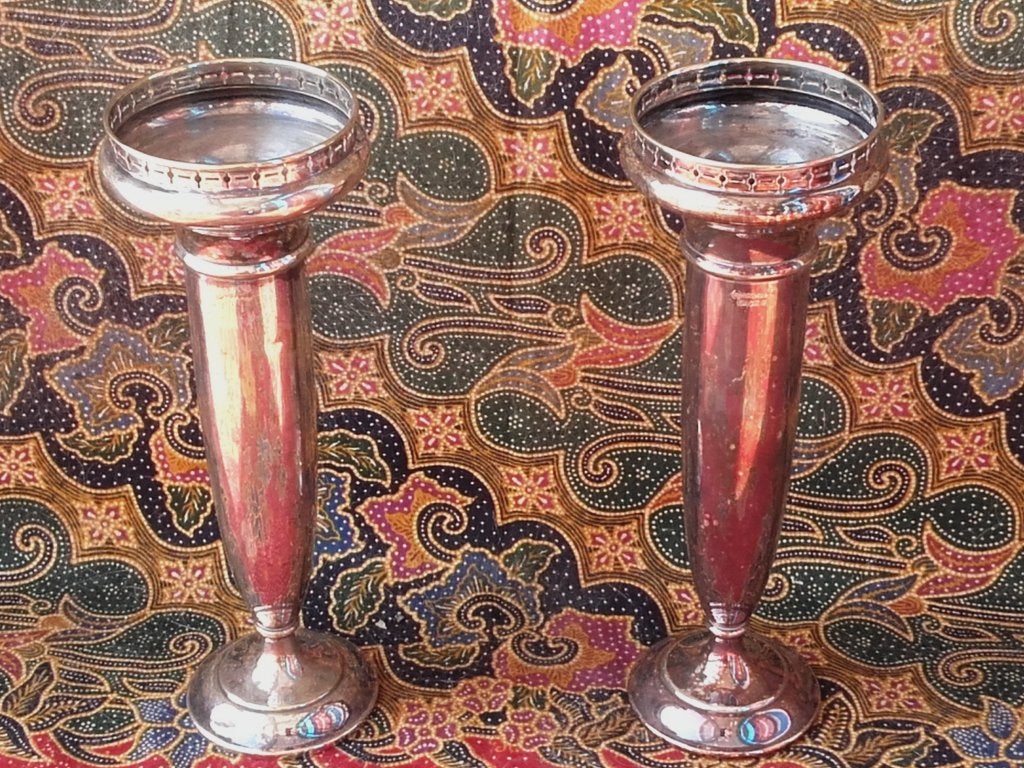 Mooi stel antieke silverplate vazen uit Engeland 22,8 cm.