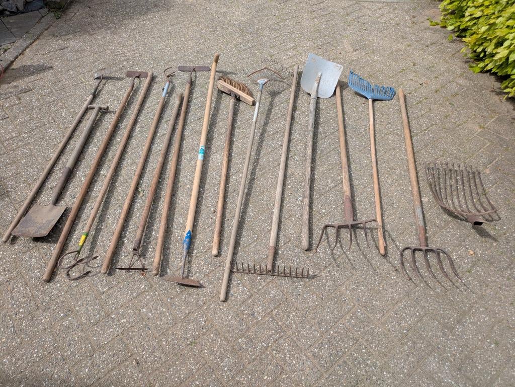 Diverse tuingereedschappen - Schoppen, harken, vorken, Tuin en Terras, Ophalen, Gebruikt, Hark