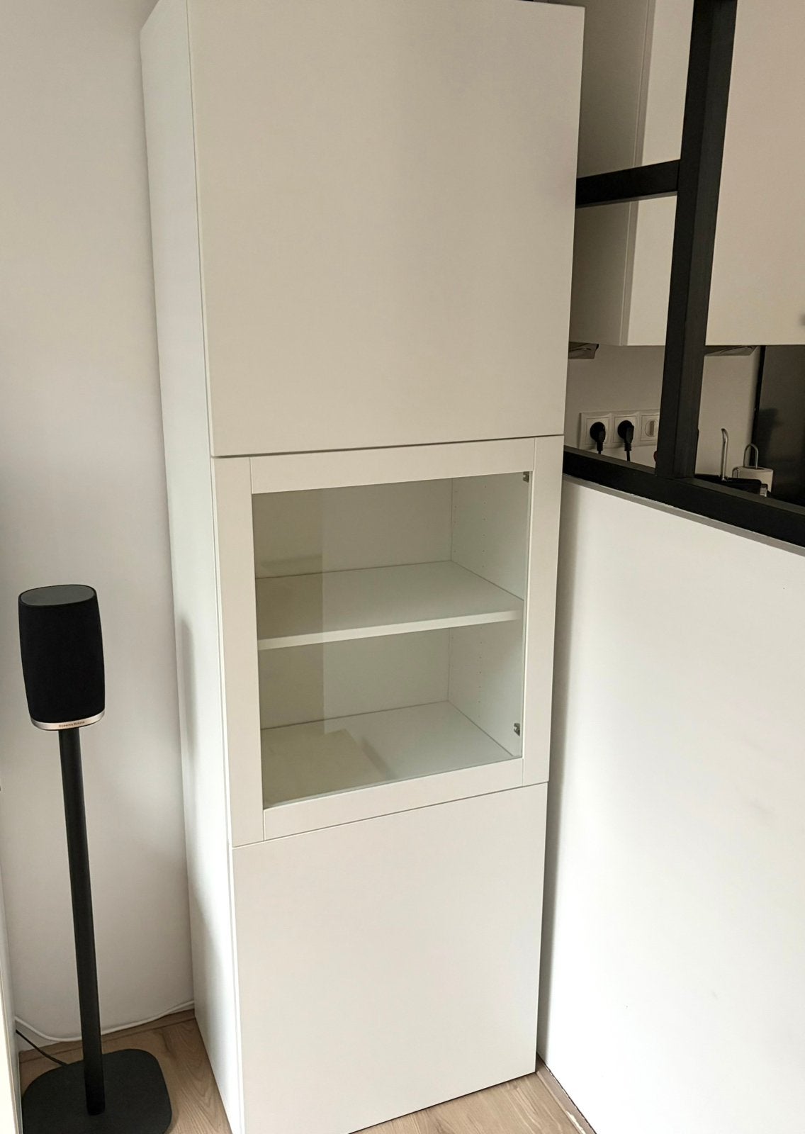 IKEA Besta wandkast wit met glas, Huis en Inrichting, Kasten | Vitrinekasten, Ophalen, Met deur(en), IKEA Besta, Glas