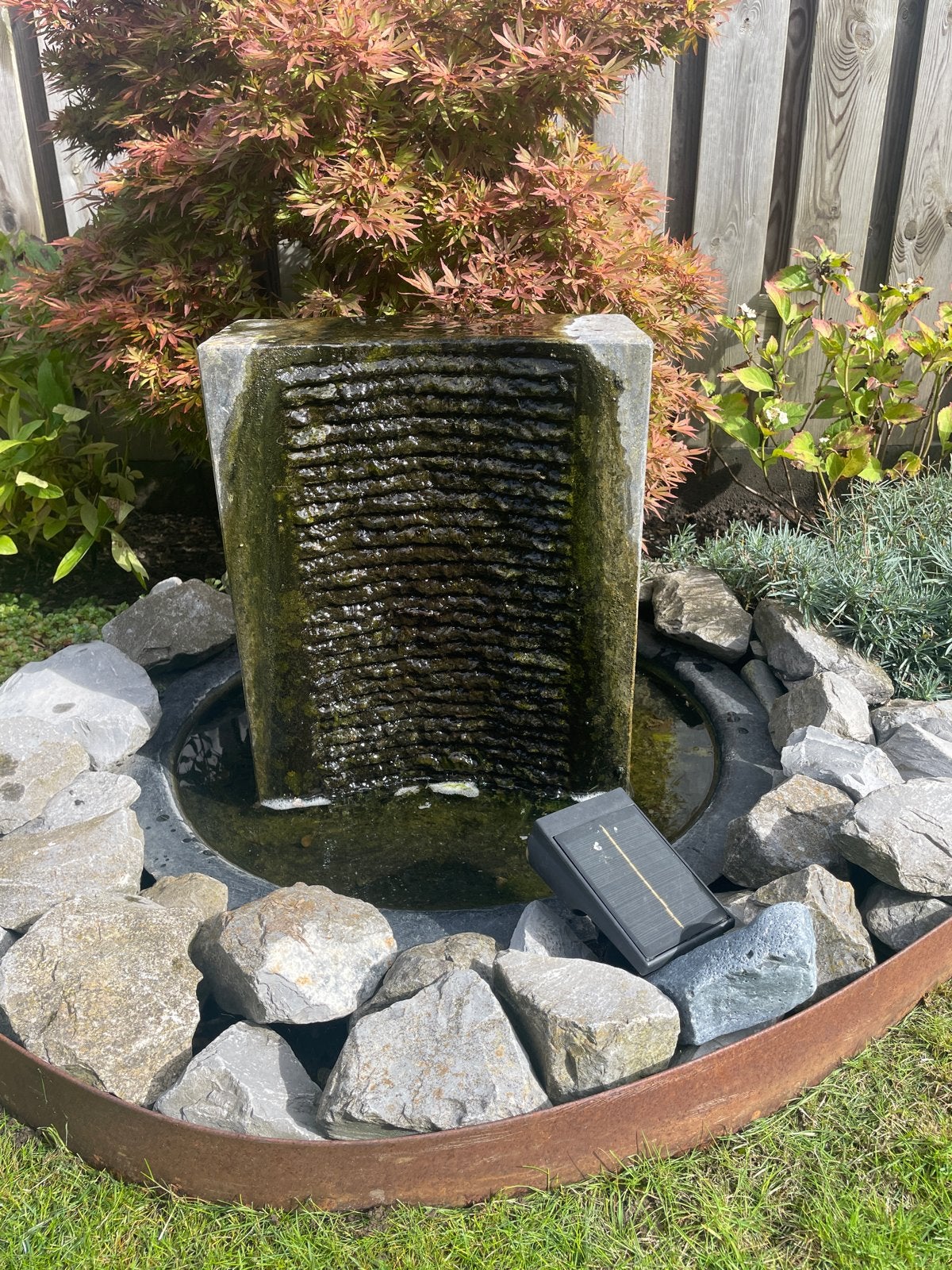 Tuinfontein met waterornament, Tuin en Terras, Ophalen of Verzenden, Gebruikt, Graniet, Waterornament