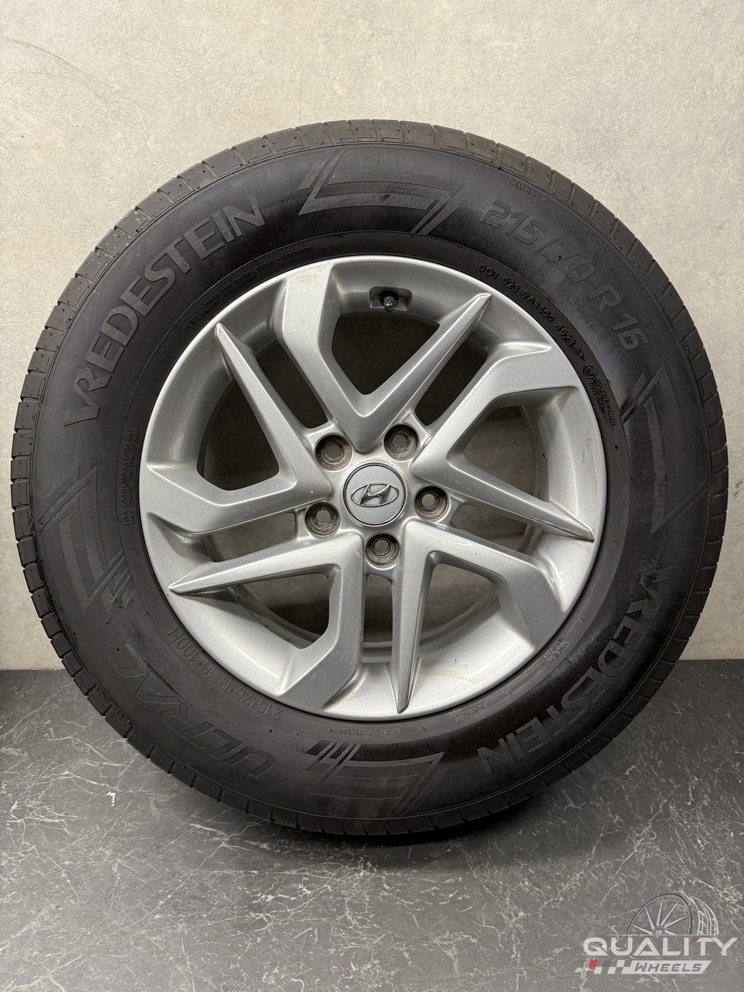 16" Hyundai Tucson, Mitsubishi Outlander, ASX, Eclipse Cross, Auto-onderdelen, Banden en Velgen, -, Banden en Velgen, Ophalen of Verzenden