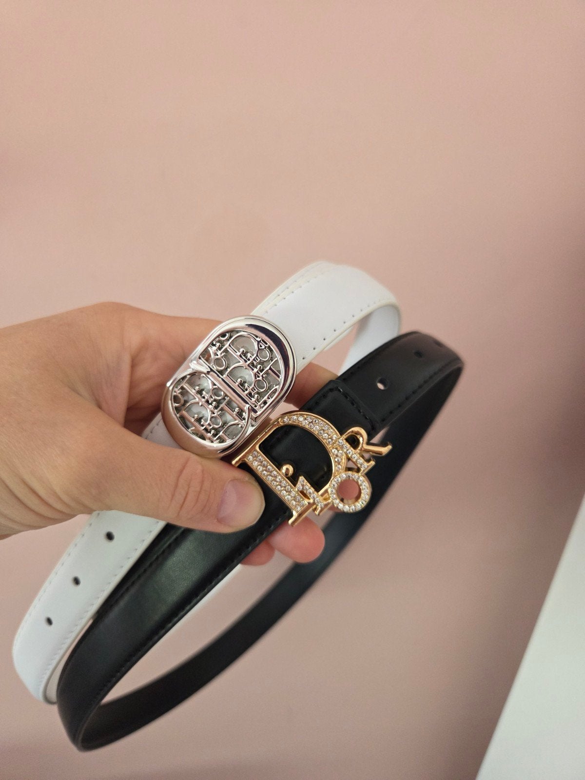 NIEUW: Dior dames riem zwart/goud of wit/ zilver €10, Kleding | Dames, Riemen en Ceinturen, 100 cm of meer, Zwart, Nieuw, Ophalen of Verzenden
