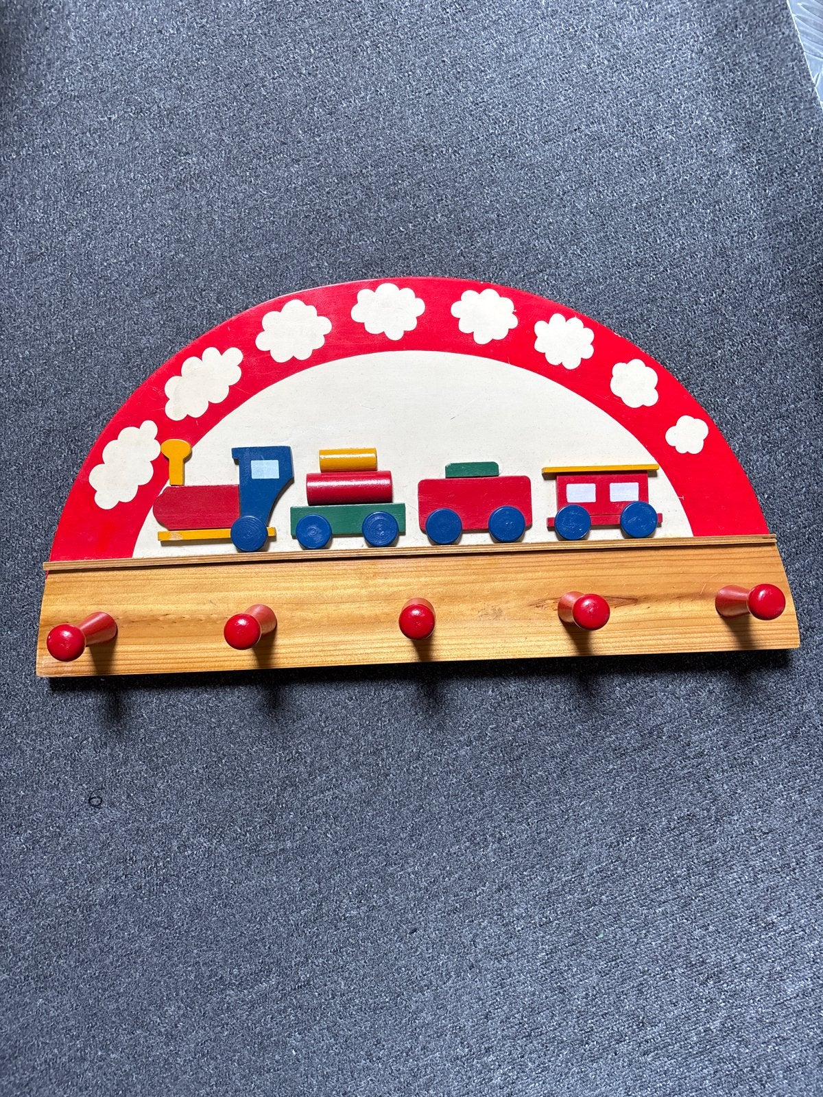 Houten kapstok kinderkamer met treintje, Ophalen, Gebruikt, Overige typen