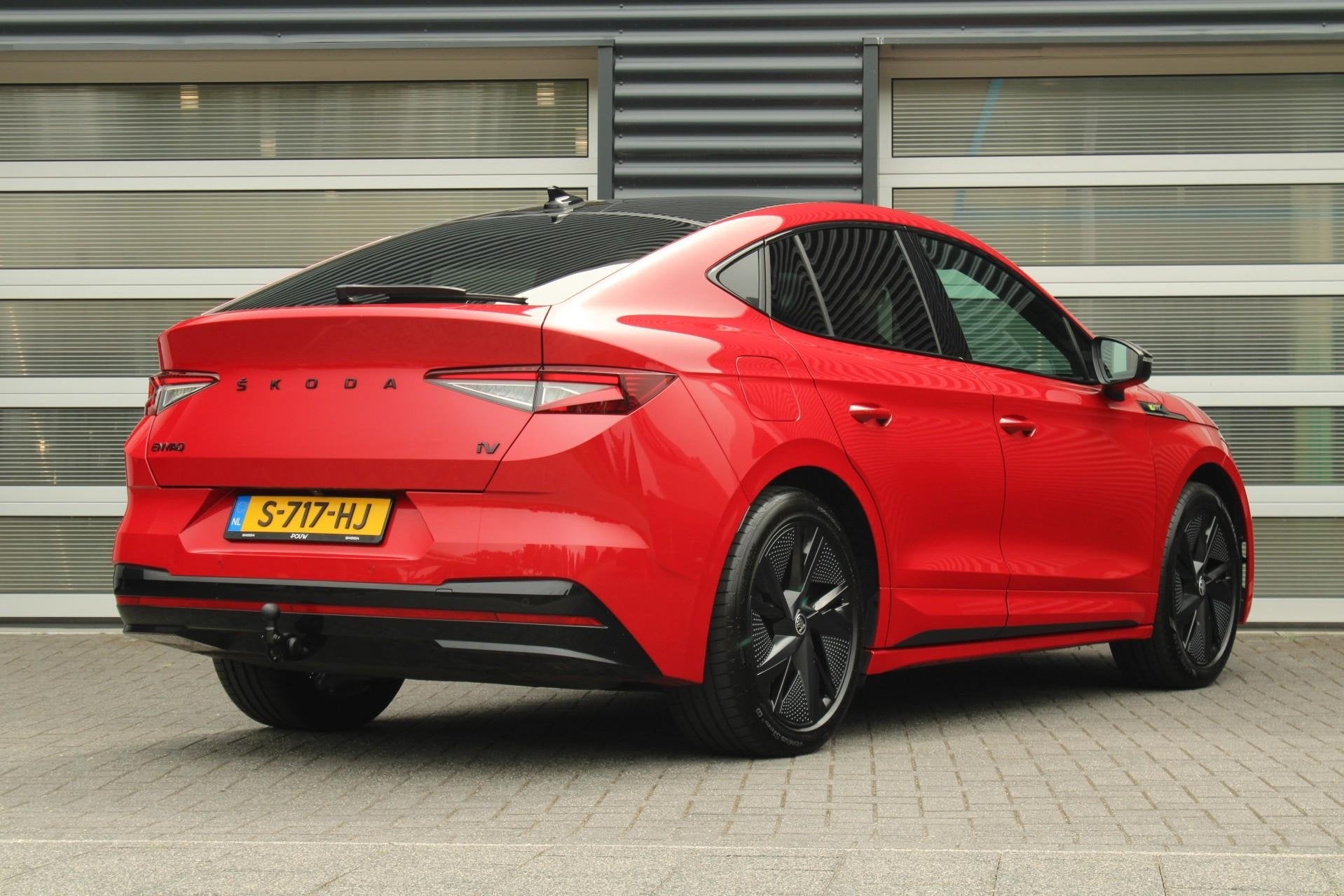 Skoda Enyaq Coupé RS 80 300pk | SoH 93%| Trekhaak | Panoram, Auto's, Automaat, 12 maanden, Gebruikt, Zwart