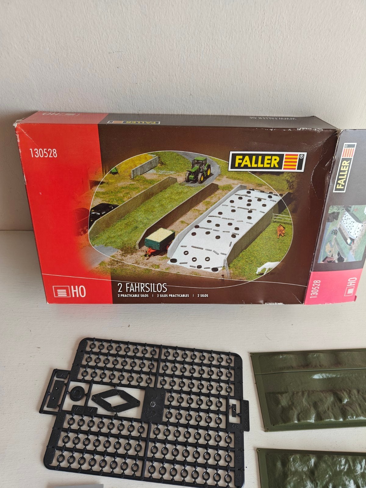 Faller 130528 2 Fahrsilos H0 Modelbouw Kit, Ophalen of Verzenden, Nieuw, Overige typen, Overige merken
