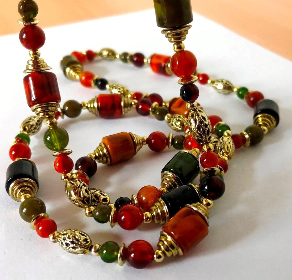 Mooie lange ketting met diverse kleuren kralen, Verzenden, Zo goed als nieuw, Overige kleuren, Overige materialen