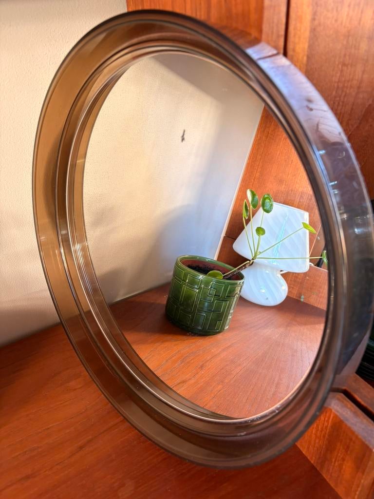 Vintage spage age gerookt plexiglas spiegel jaren 70, Minder dan 50 cm, Gebruikt, Rond, Ophalen of Verzenden