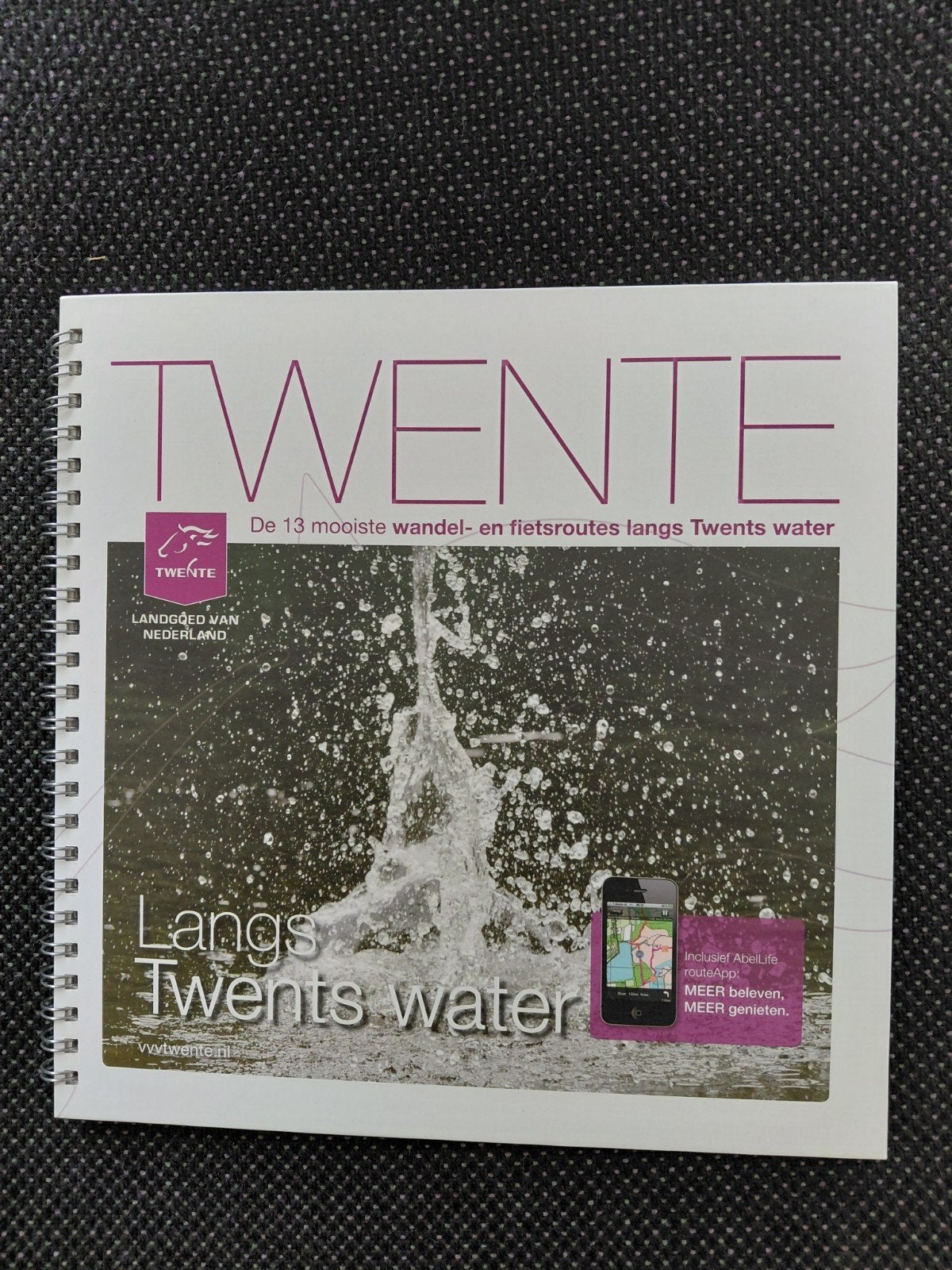 Twente: 13 mooiste wandel- en fietsroutes langs Twents water, Boeken, Reisgidsen, Overige merken, Fiets- of Wandelgids, Europa