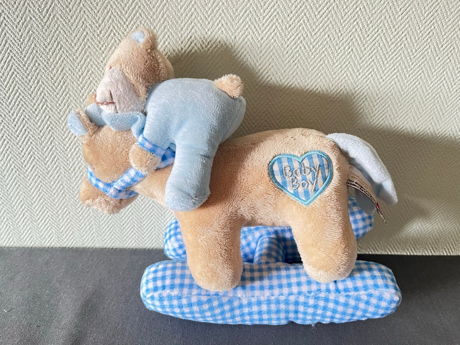 Schattige knuffelbeer op hobbelpaard - Baby Boy, Ophalen of Verzenden, Zo goed als nieuw, Overige typen